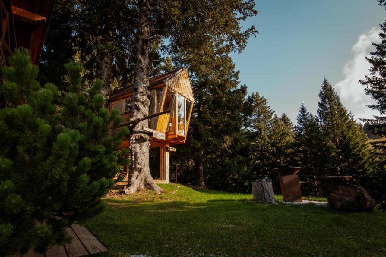 ツェルクニェ・ナ・ゴレニスケム Tree House Alpinka Krvavecヴィラ エクステリア 写真